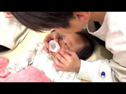 Marimina gives her baby K2 syrup ☆ Marichan Izuchan Channel - YouTube