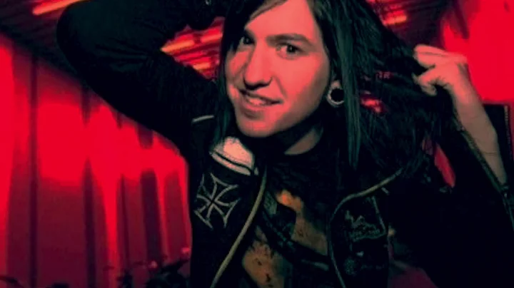 Craig mabbitt sexy moments