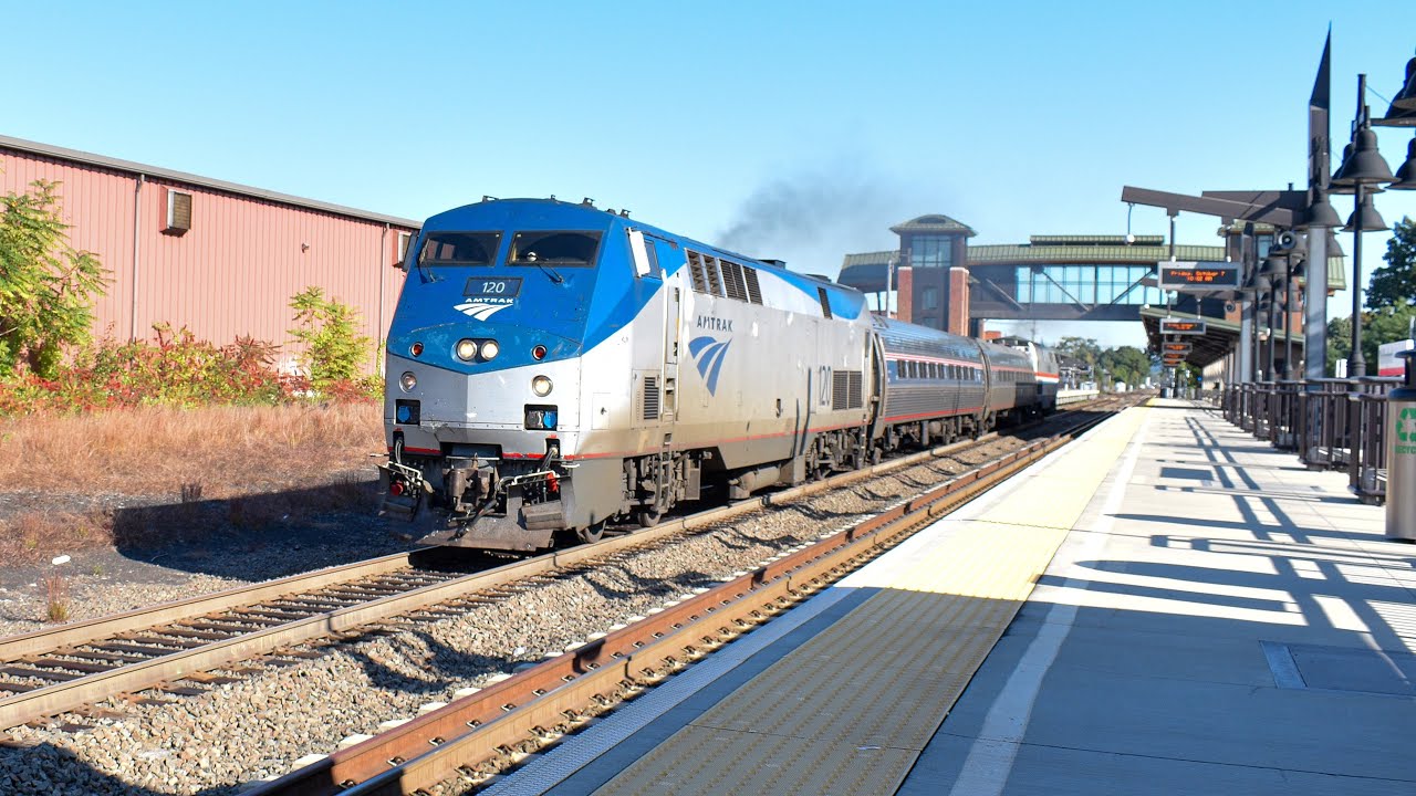 Southbound Amtrak Valley Flyer Departing Wallingford CT Station with