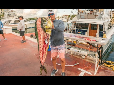 Sailfish, Giant Mahi Mahi and Cubera Snapper in Guatemala - Peter Miller Fishing