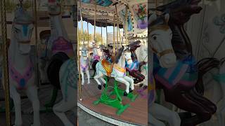 Atlı Karıncaya Binen Kız Şeker Istermisin Şeker