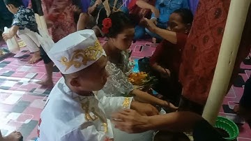 TRADISI KESENIAN ADAT DAYAK SIANG KETIKA MELANGSUNGKAN PERNIKAHAN