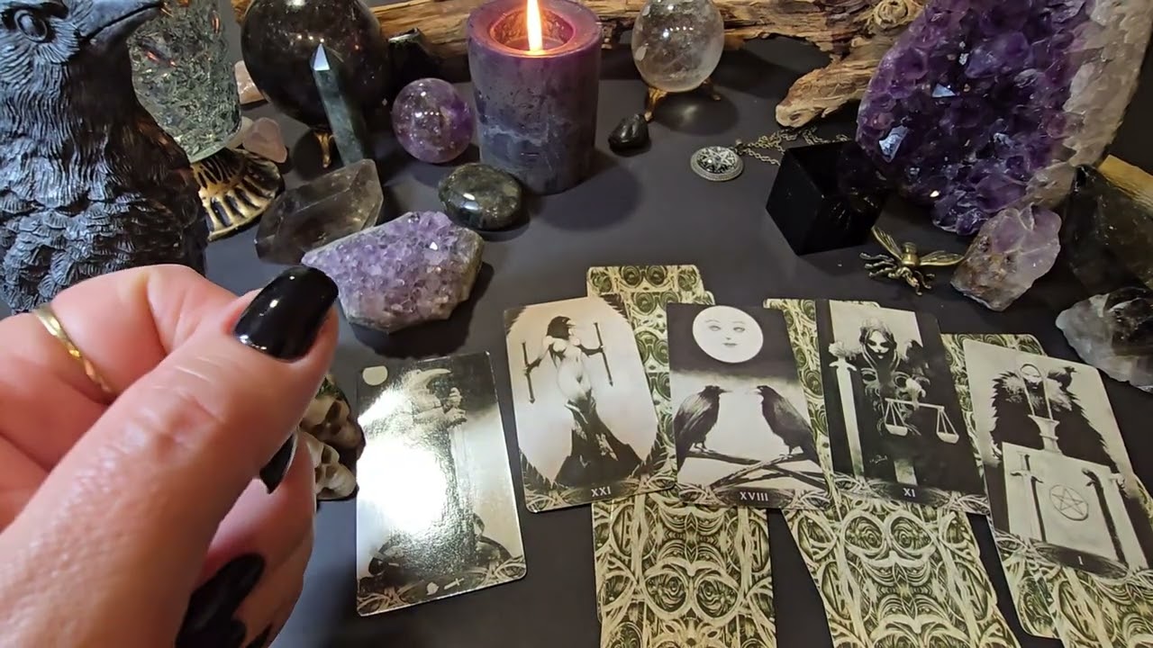 Šarkele Varnele, ką atneši savo snapelyje? 🐦‍⬛ 59.