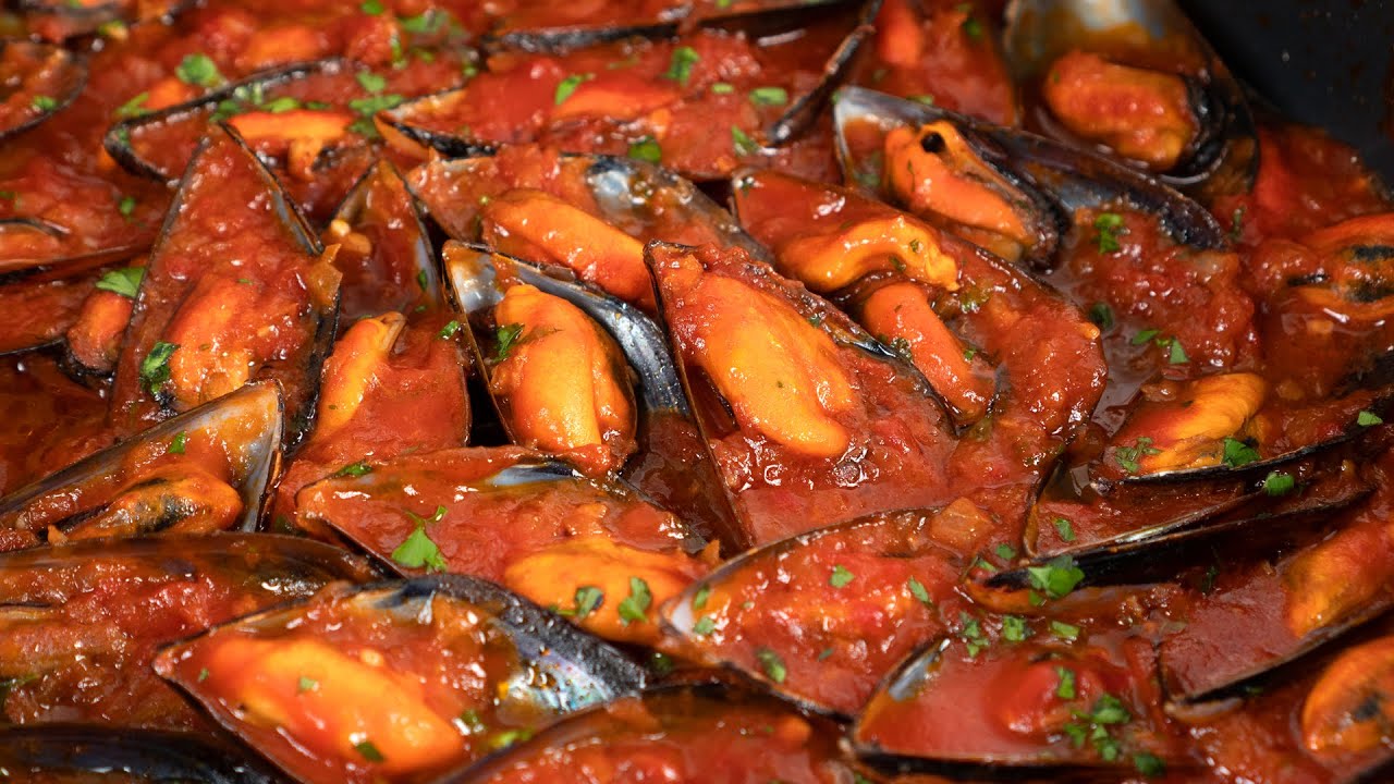 MEJILLONES en Salsa de Tomate a la Marinera | La Receta Más Fácil y Rápida