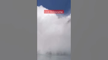 Live Avalanche Caught on Camera | Splended Nature | #shortvideo #viral #trending #shorts #avalanche