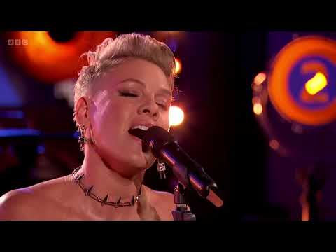 Pink - Nothing Compares 2 U - Live 2023