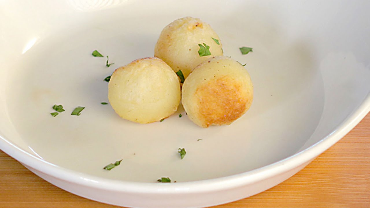 Noisette potatoes (pommes noisettes)