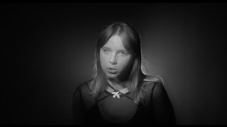 картинка: renie cares - сина (lyric video)
