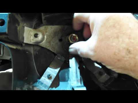 Removing steering wheel on 1997 Rodeo TFS55 R7