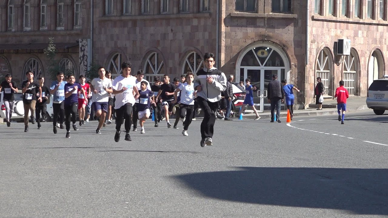 Արշամ Վեզիրյանի անվան կրոսավազք՝ Կապանում