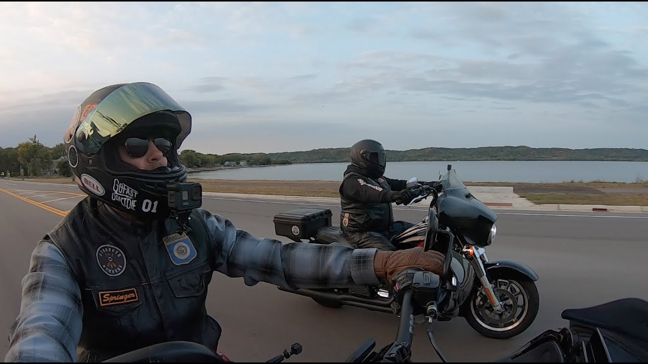 Mississippi River Motorcycle Ride Video: Day 1 (Harley-Davidson) - YouTube