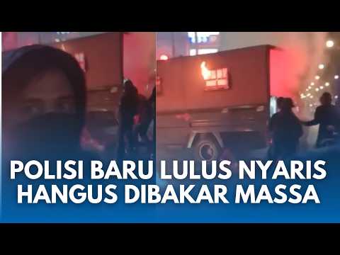 MASSA BLACK BLOCK BAKAR truk Polisi di Bandung! Polisi Bintara Baru Lulus Nyaris Terbakar