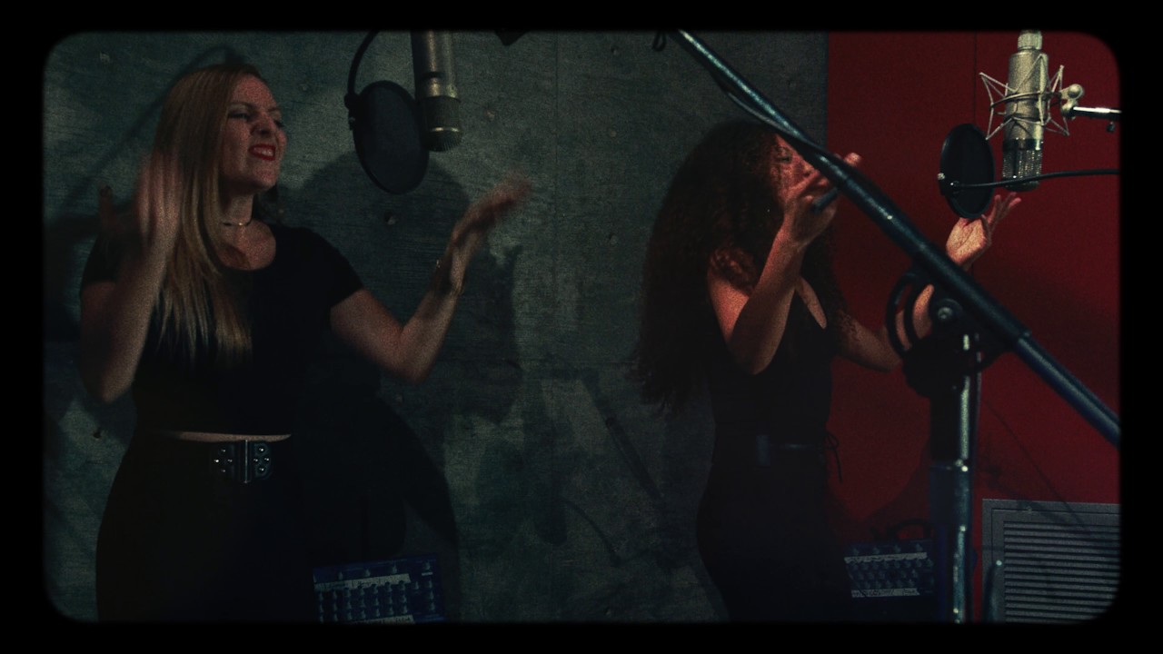 The Nightowls || Lift Me Up (Live)