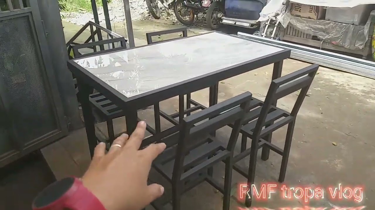 Granite tile table top w/ chairs, for delivery thru lalamove. 9/24/22