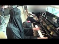 Burka Pianist  Amazes Passengers at The Airport!