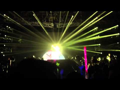 20130629 楊丞琳《為愛啟丞》大馬雲頂站「帶我走」*倒吊