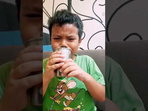 Zefa belajar minum obat