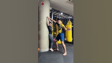 Tự vệ khi bị khống chế hai tay #vothuat #self_defence #india #indonesia ##usa