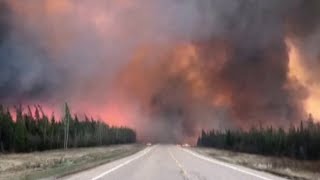 WATCH | Plumes of wildfire smoke fill the sky in Northwest Territories