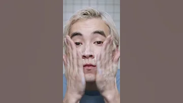 ЭТОТ ЖУК У ТЕБЯ НА ЛИЦЕ
