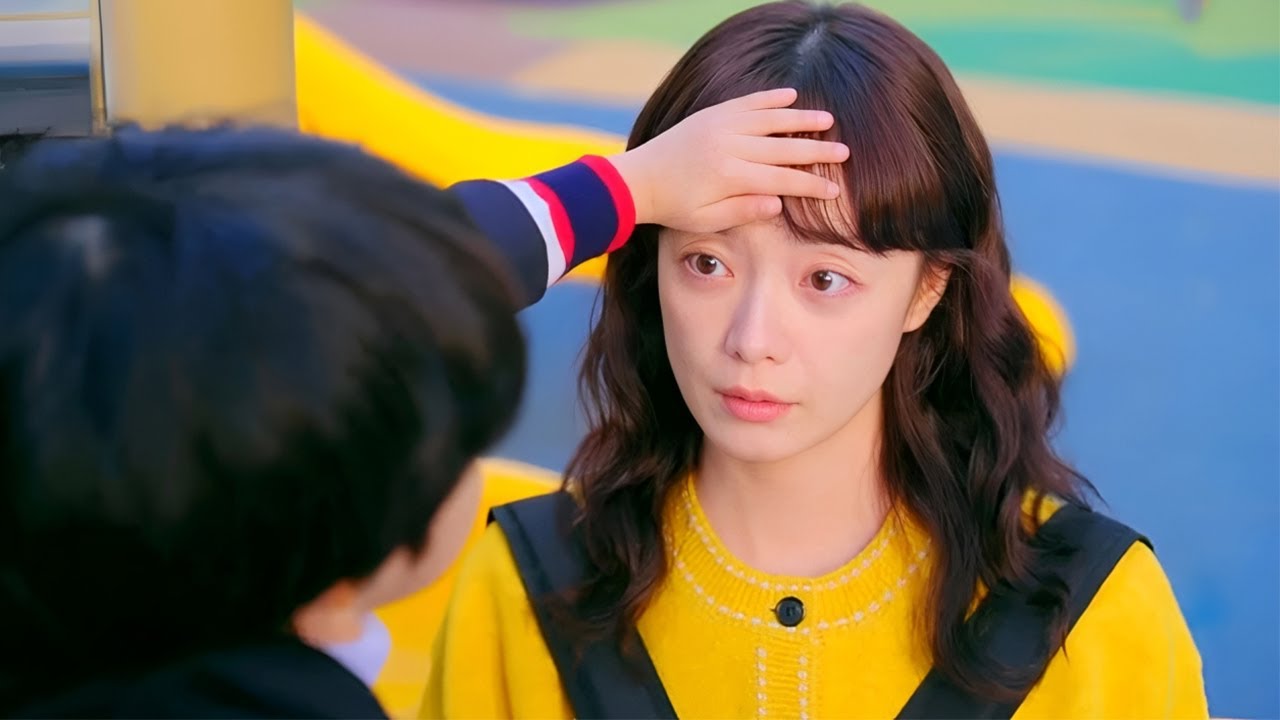 After Divorcing Her Cheating Husband, She Was Pursued by a Rich Handsome Man