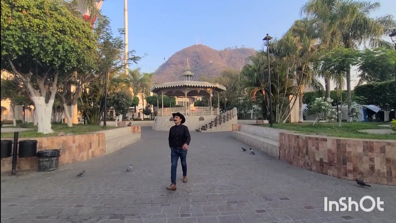 Al ir caminando  mire esto ijole que triste