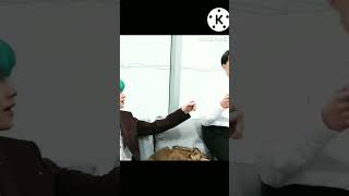 The Way Tae Trying To Get Jks Attention