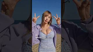 At The Beach 海でダンスをします