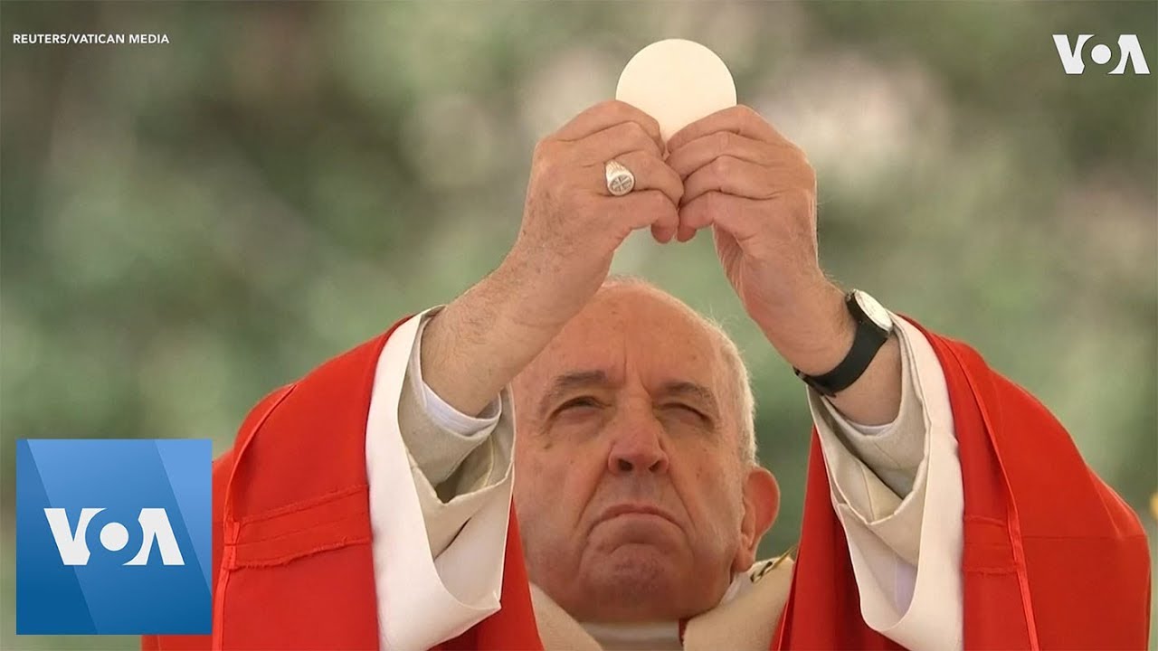 notre dame montreal Pope Prays for Those Affected by Notre Dame Fire