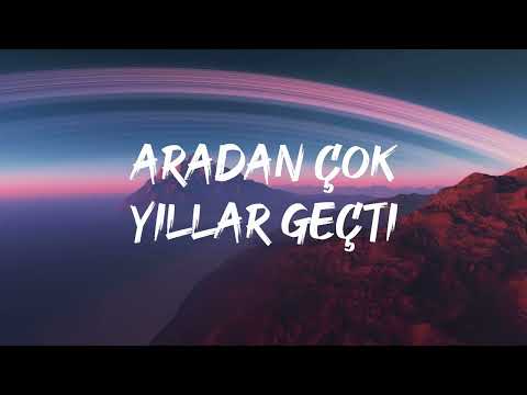 Tuğçe Kandemir Aradan Çok Yıllar Geçti Lyrics