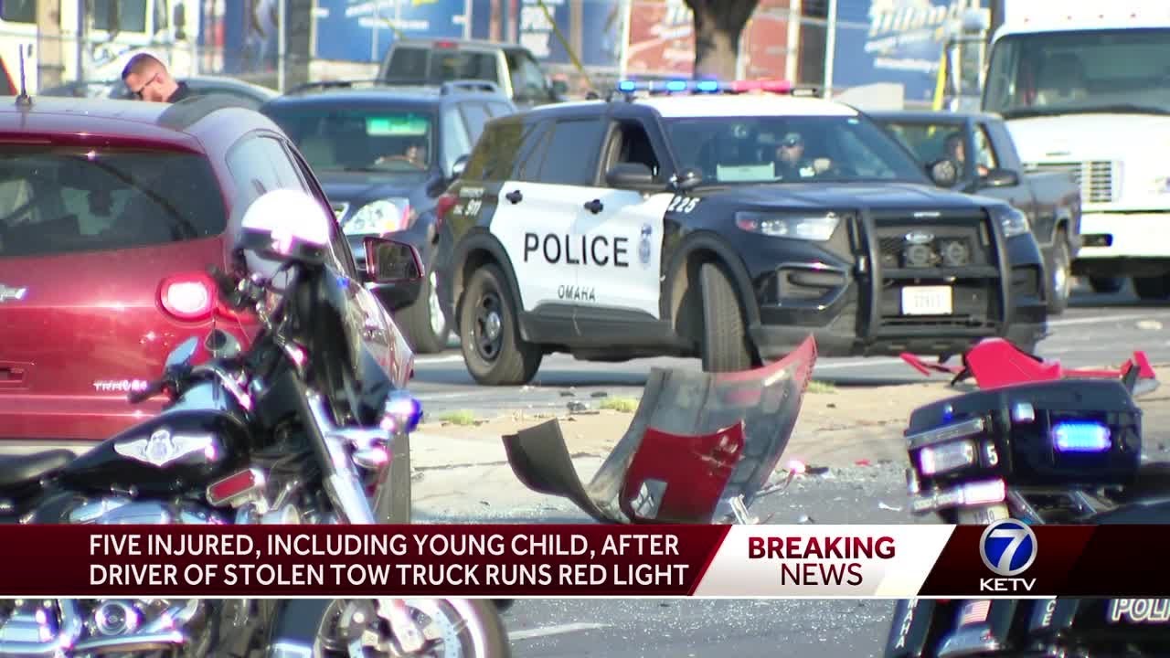 Omaha police say 5 people were hurt when driver of stolen tow truck ran ...