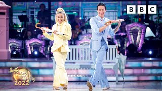 Molly Rainford & Carlos Gu Quickstep To Love On Top By Beyoncé ✨ Bbc Strictly 2022 Resimi