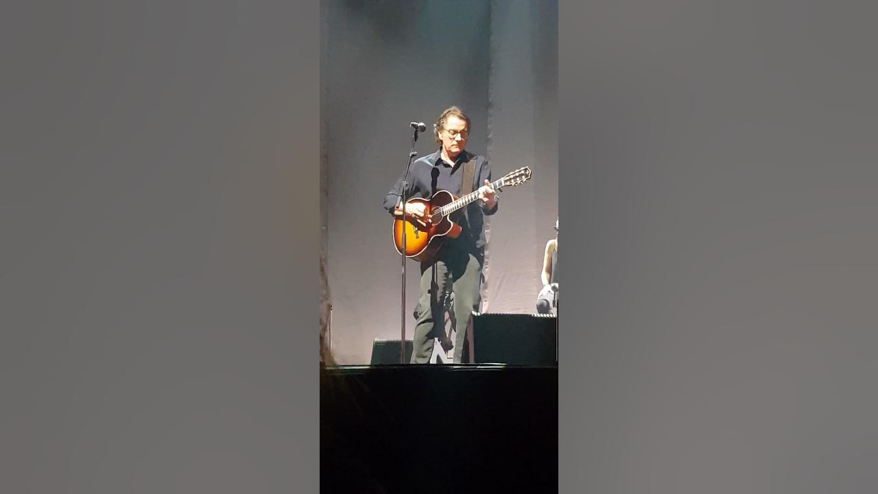 Francis Cabrel 100 ans de plus Toulon - YouTube