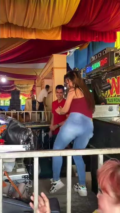 Story WhatsAp 30 detik Ot Wika//Fdj Shinta Bilqis