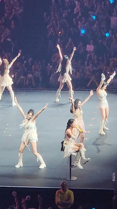 Twice - The Feels | O2 Arena London 230907