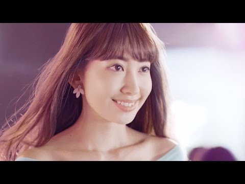 小嶋陽菜 大人なドレスで美脚披露 シック ハイドロ シルク 敏感肌用 新cm Flower 篇 Youtube