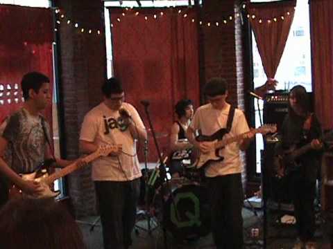 The Middle by Jimmy Eat World performed by Quadrat...