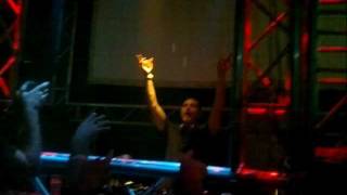 Sean Tyas: 4 Strings - Daytime (Sean Tyas Remix) Art Of Trance @ Synklab (Bologna) 5.11.11