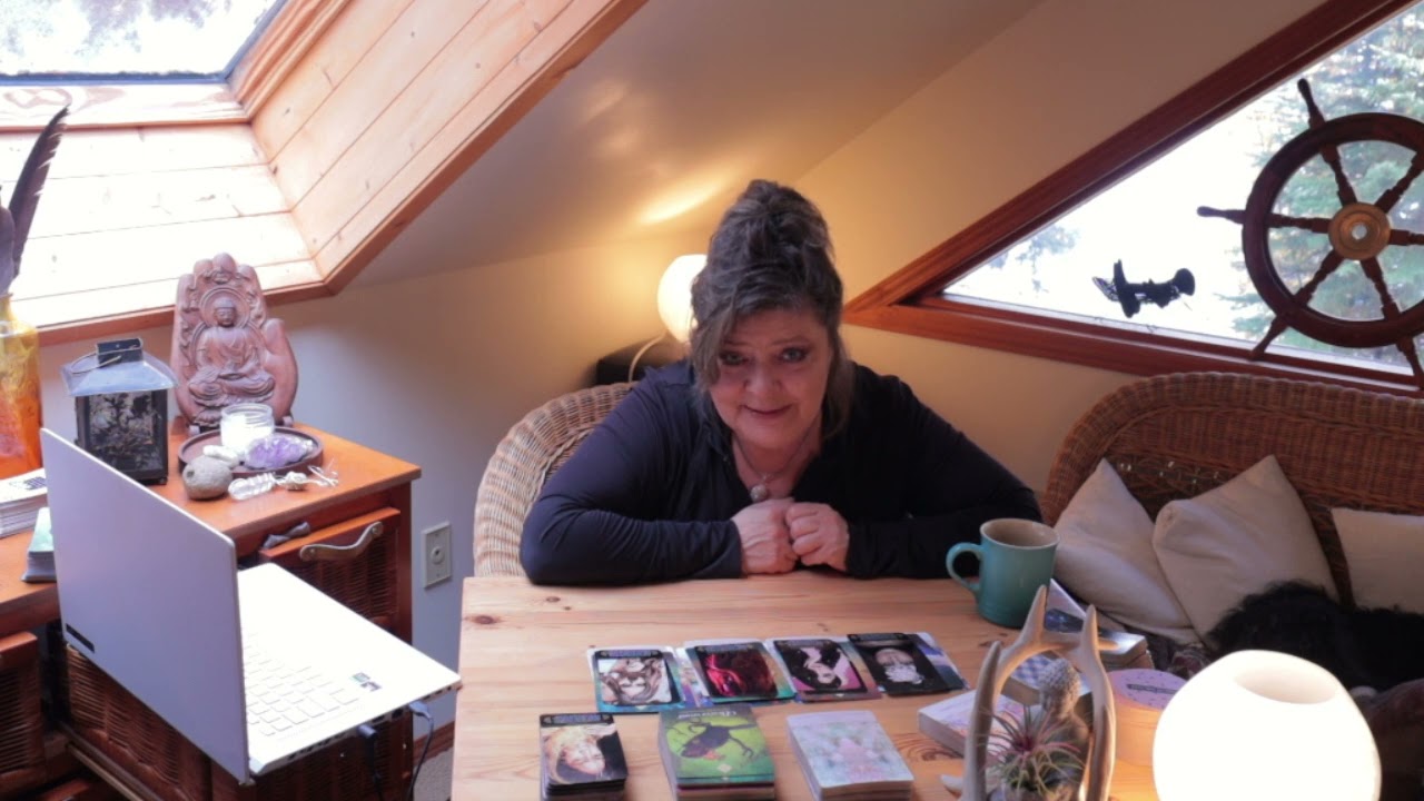 SAGITTARIUS PEOPLE EITHER HATE OR LOVE YOU! YOU EXPOSE THINGS IN PEOPLE THAT CAUSES THEM TO RUN OR..