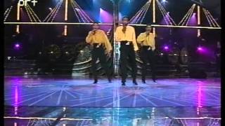 Video thumbnail of "Wijs me de weg - Netherlands 1992 - Eurovision songs with live orchestra"