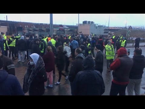 Tension in Dover as stranded truck drivers demand to leave UK