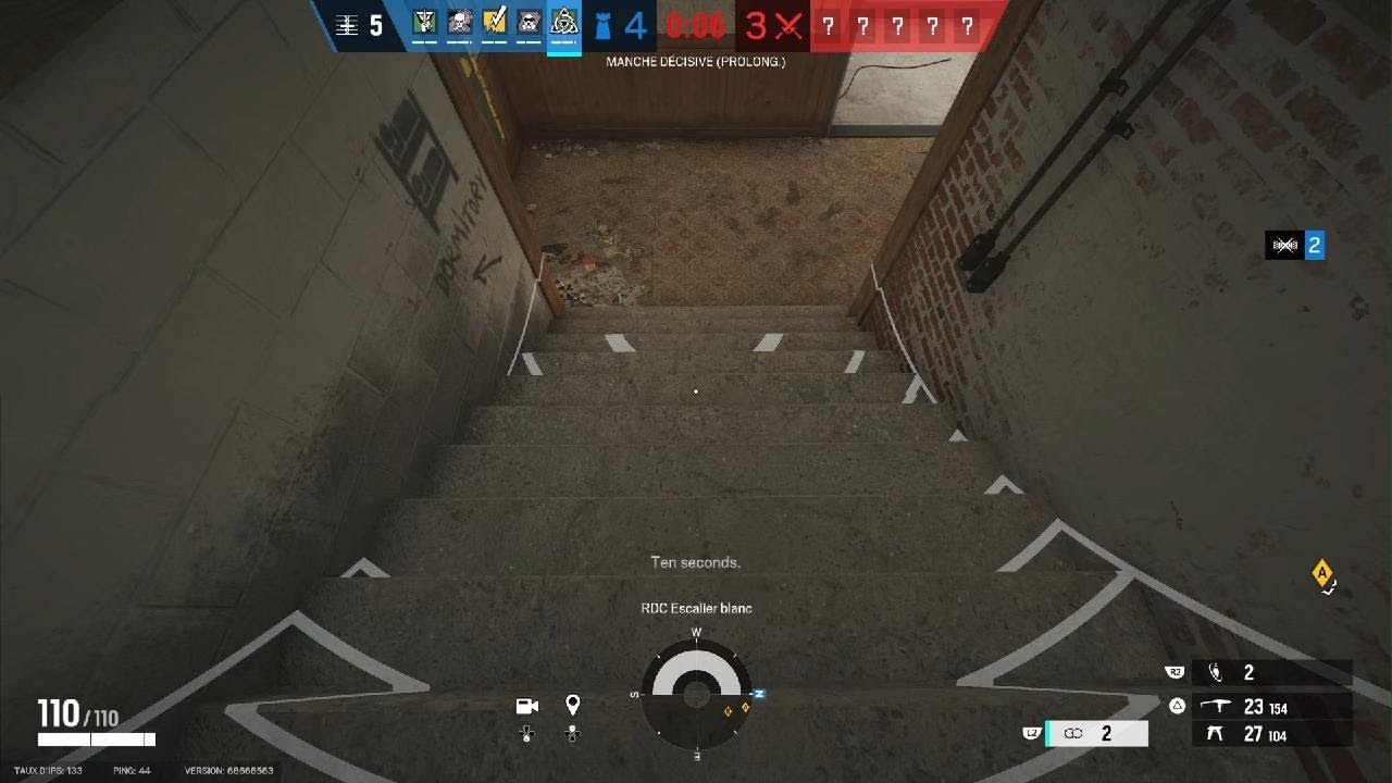Tom Clancy's Rainbow Six Siege_Clutch 1v4 pour la win - YouTube