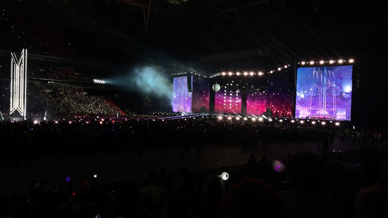 BTS - Mikrokosmos (Wembley Stadium 01.06.2019)