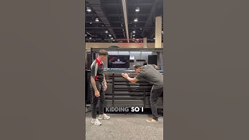 That new color tho! 🤘🏽💪🏽#mechaniclife #mechanic #barkertools #tools #snapon