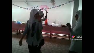 رقص بنات الجامعه في اليمن