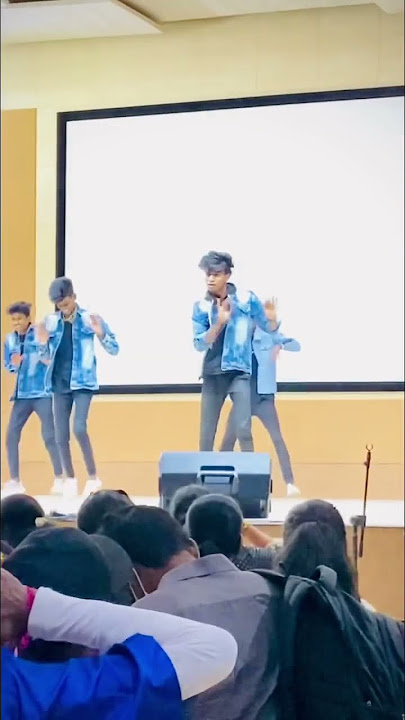 Oruthala kadhala thanthaa remix🤭 on stage #shorts #bgm #dance #maskboy #trending #new