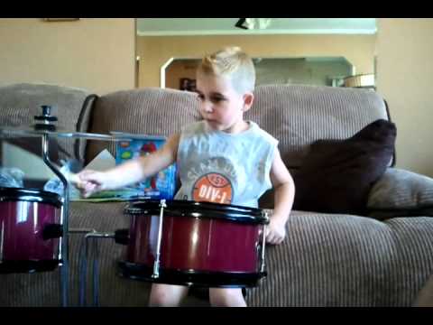 First act discovery drum set batterie review - YouTube First act discovery drum set batterie review - YouTube
