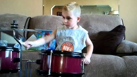 First act discovery drum set batterie review