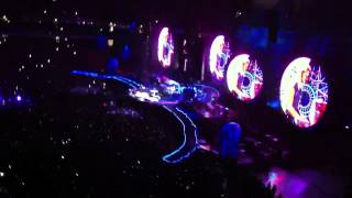 Coldplay paradise emirates stadium
