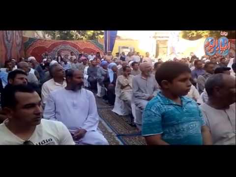 ميكروفونات وشادر ضخم في صلح عائلتين بالمنيا